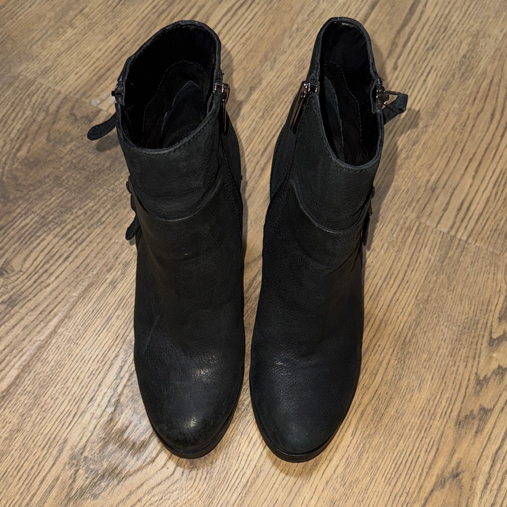 Vince Camuto Black Leather Ankle Booties with Side Zip